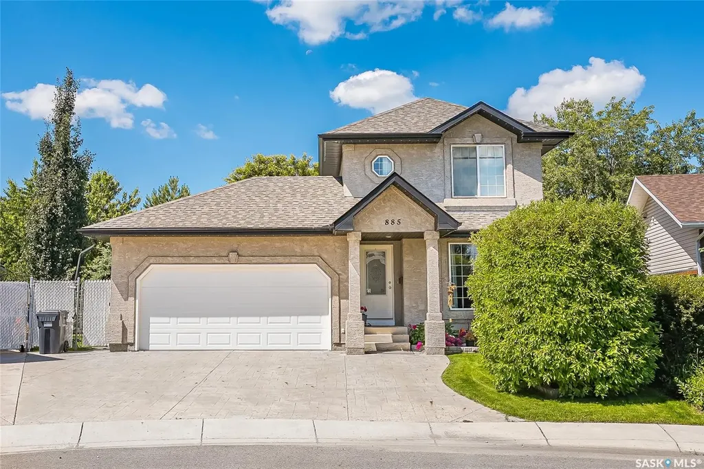 885 Manor Heights Martensville SK S0K 2T2