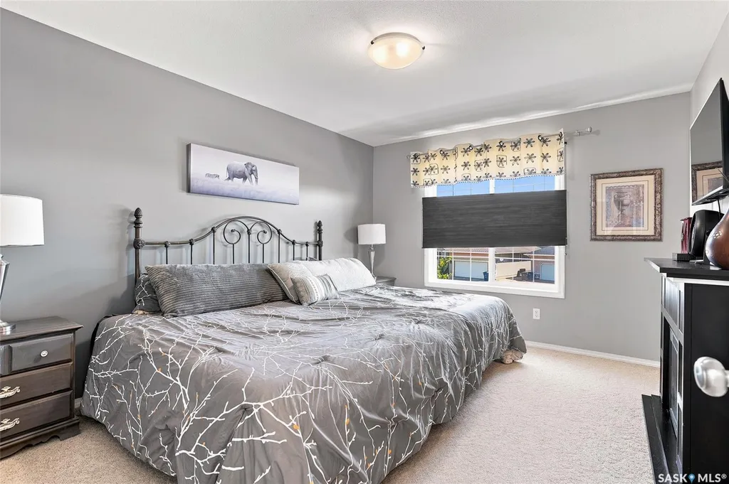 885 Manor Heights Martensville SK S0K 2T2