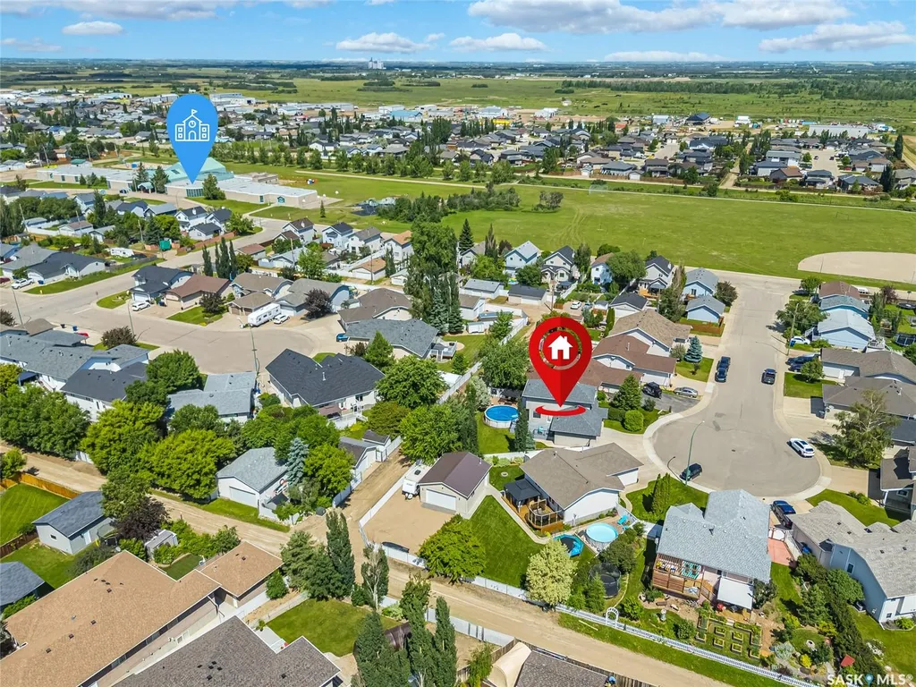 885 Manor Heights Martensville SK S0K 2T2