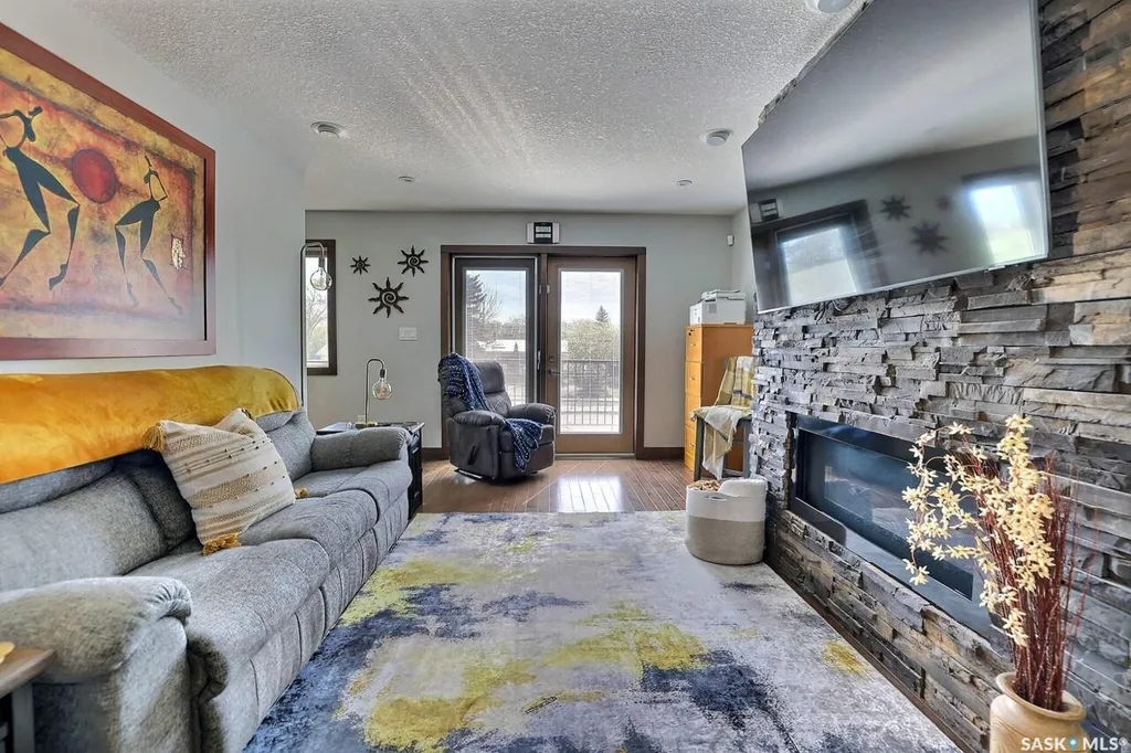 1456 Mccarthy Boulevard Regina SK S4T 1A4