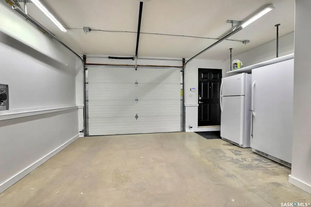 1456 Mccarthy Boulevard Regina SK S4T 1A4
