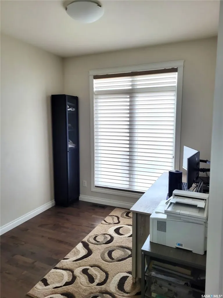 718 Patrick Bay Saskatoon SK S7W 0G3