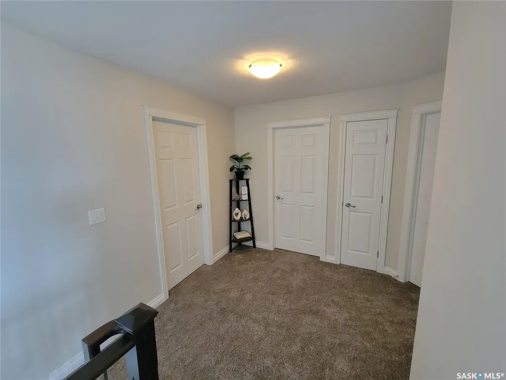 718 Patrick Bay Saskatoon SK S7W 0G3