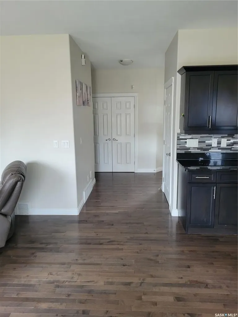 718 Patrick Bay Saskatoon SK S7W 0G3