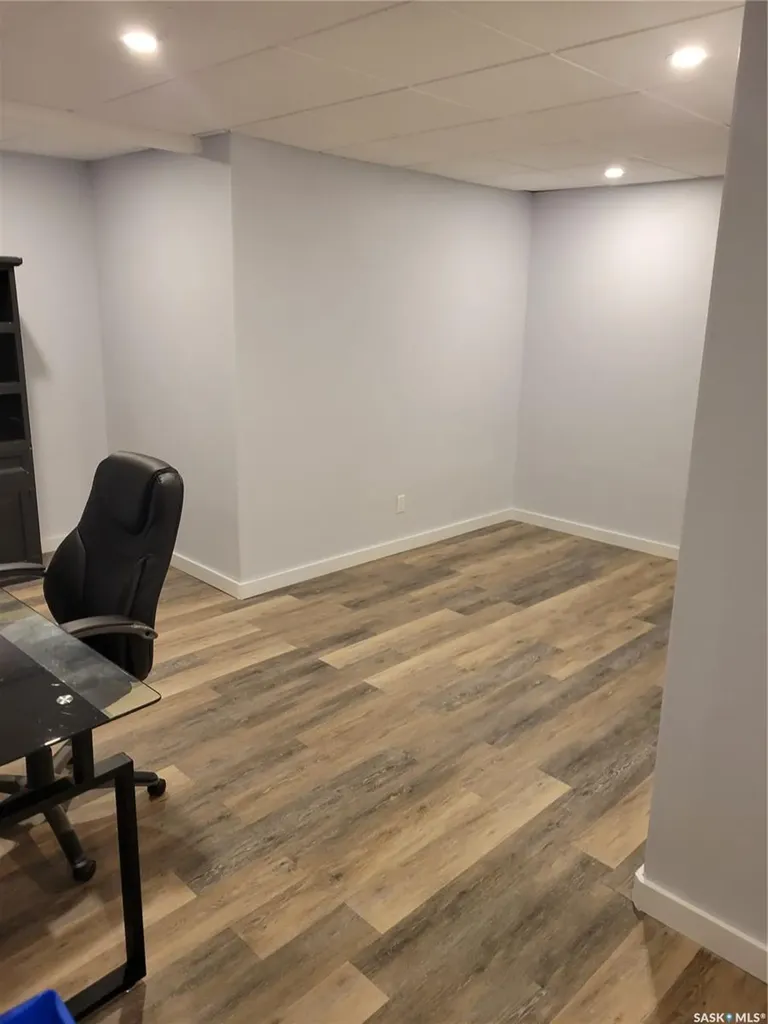 718 Patrick Bay Saskatoon SK S7W 0G3