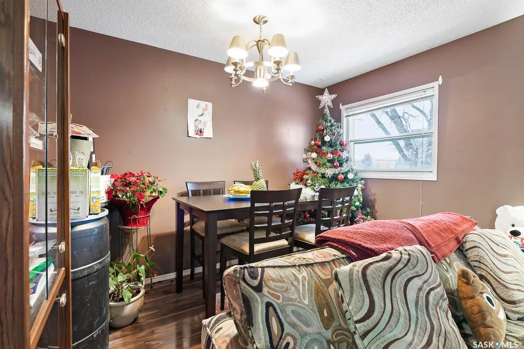 4008 Dewdney Avenue Regina SK S4T 1A2