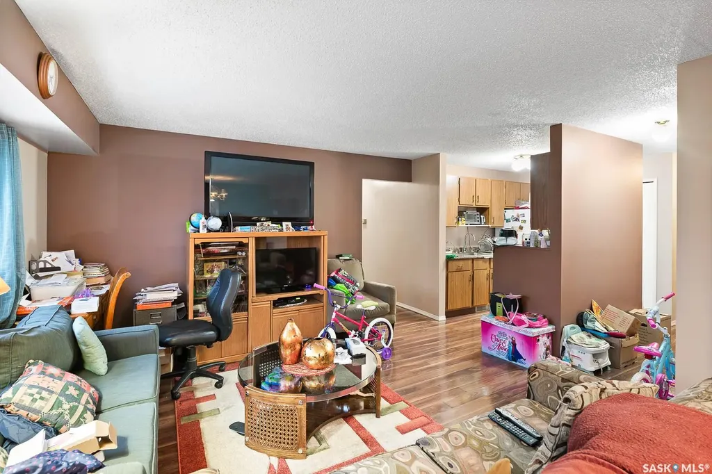 4008 Dewdney Avenue Regina SK S4T 1A2