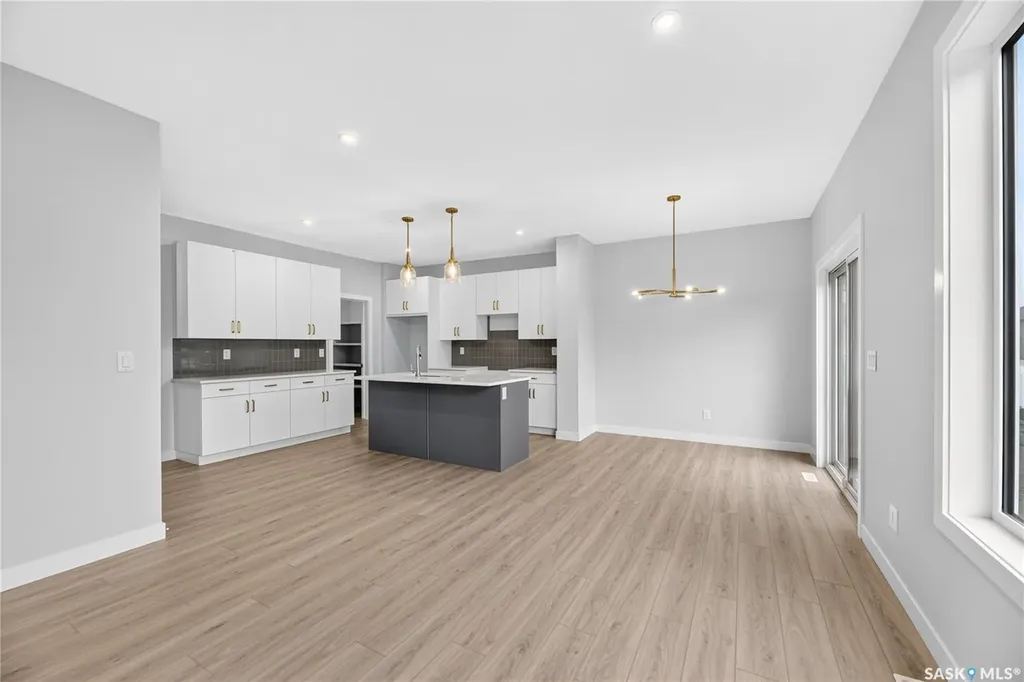 426 Cockcroft Place Saskatoon SK S7V 1Y9