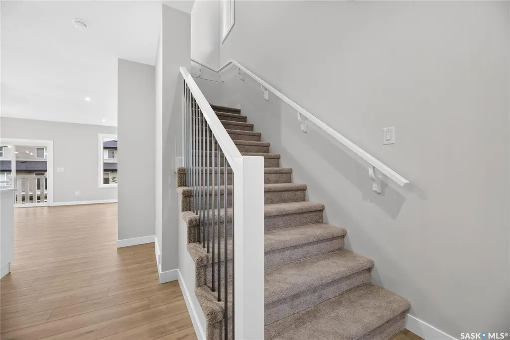 426 Cockcroft Place Saskatoon SK S7V 1Y9
