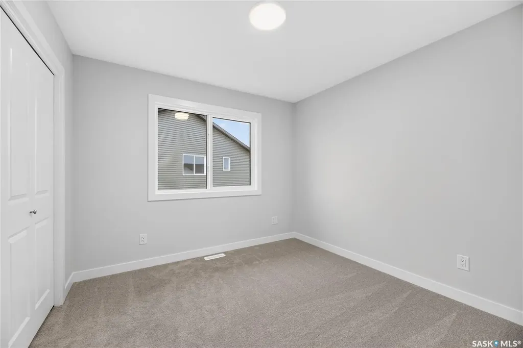 426 Cockcroft Place Saskatoon SK S7V 1Y9