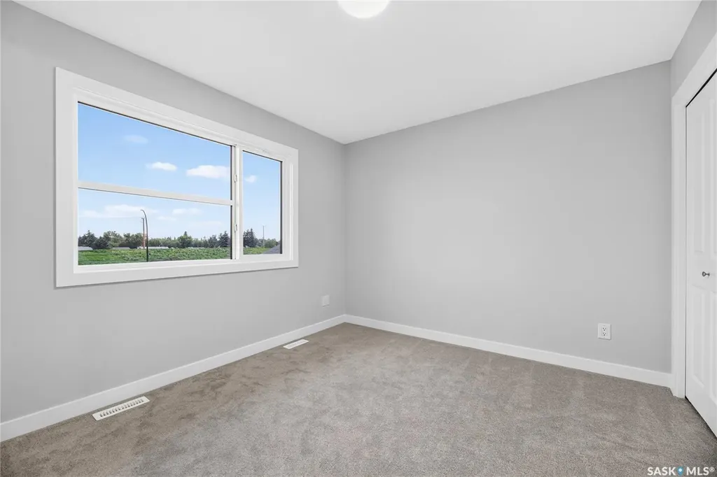 426 Cockcroft Place Saskatoon SK S7V 1Y9