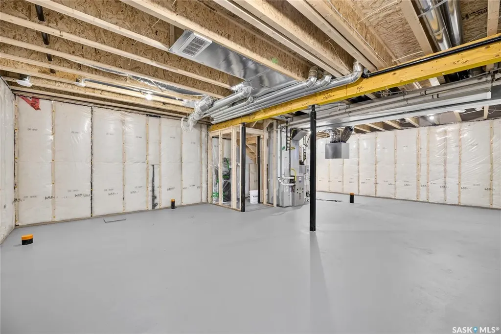 426 Cockcroft Place Saskatoon SK S7V 1Y9