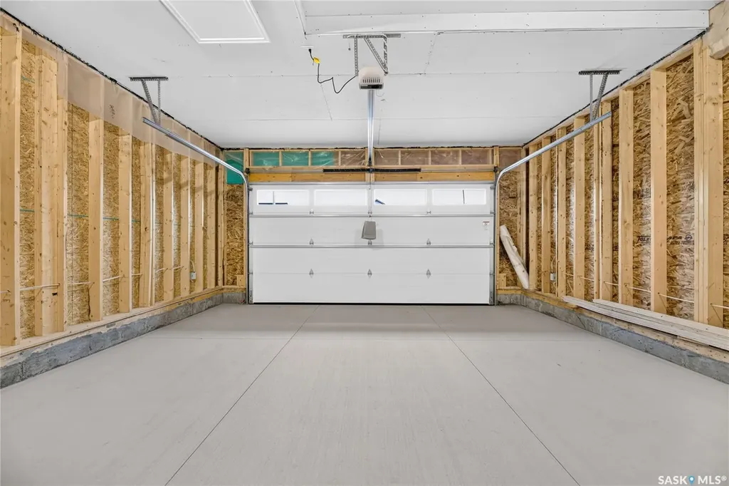 426 Cockcroft Place Saskatoon SK S7V 1Y9