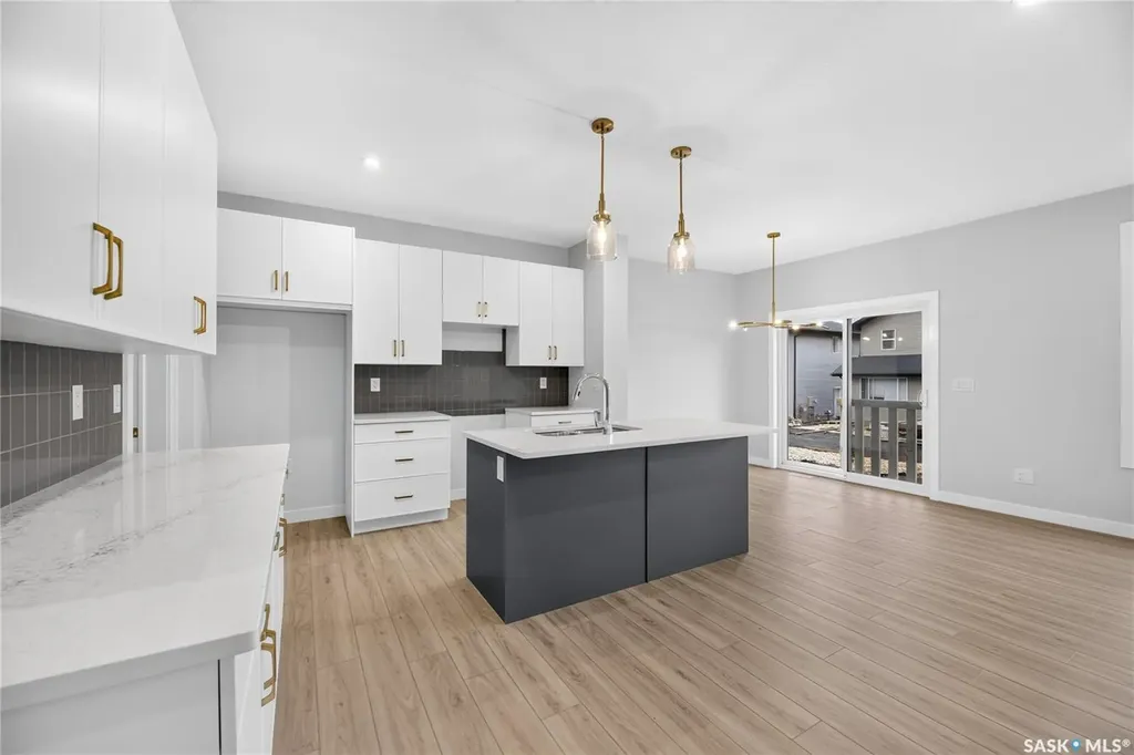 426 Cockcroft Place Saskatoon SK S7V 1Y9