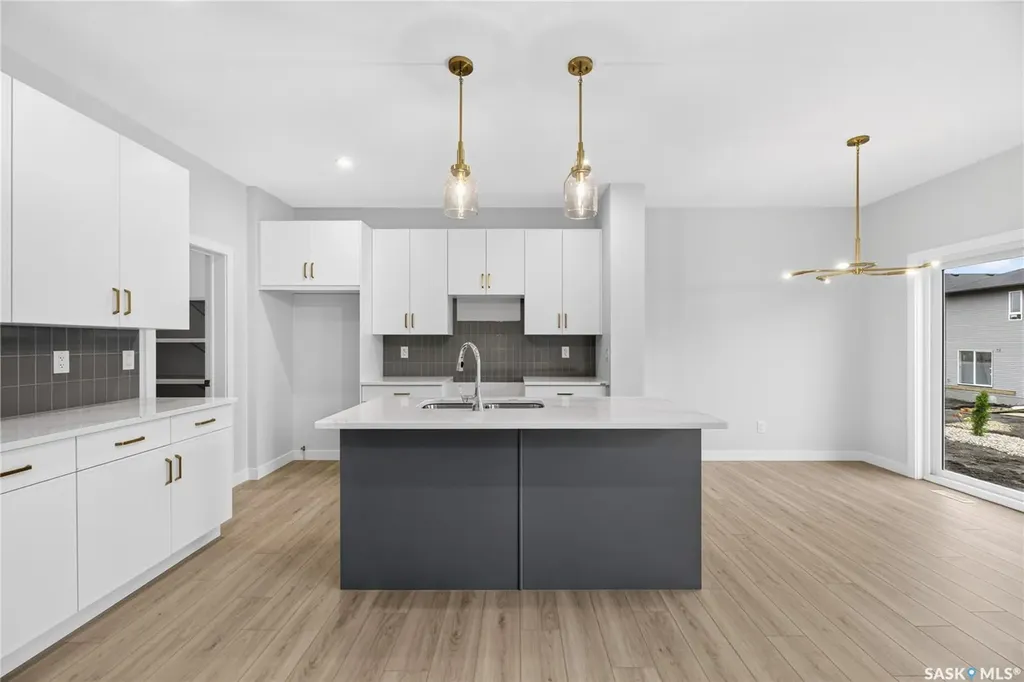 426 Cockcroft Place Saskatoon SK S7V 1Y9