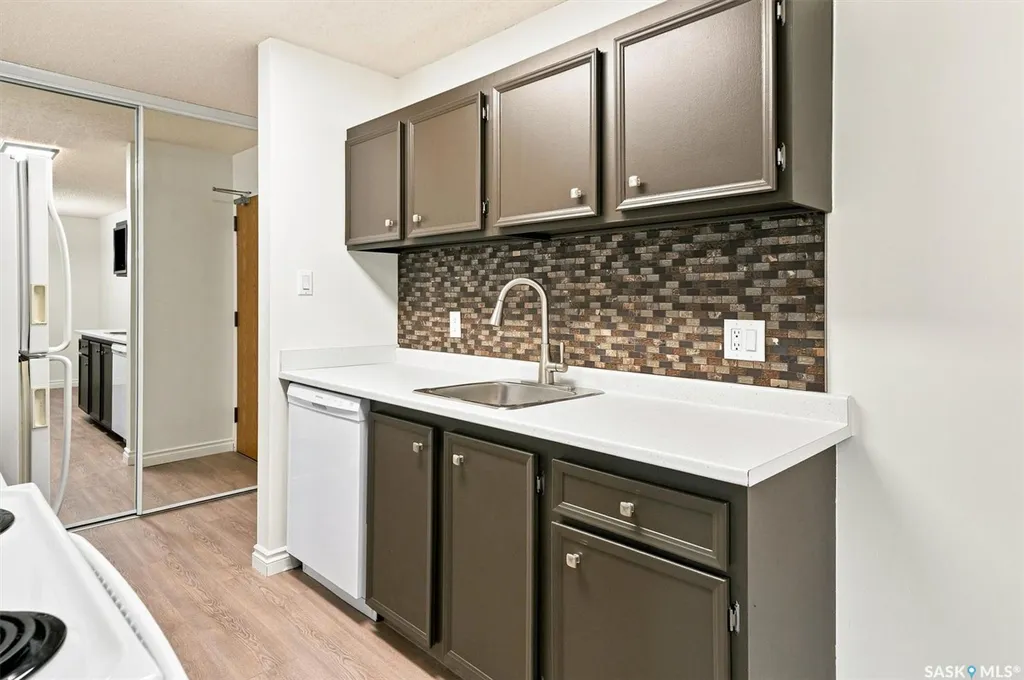 4040 8th Street E Saskatoon SK S7H 5L4