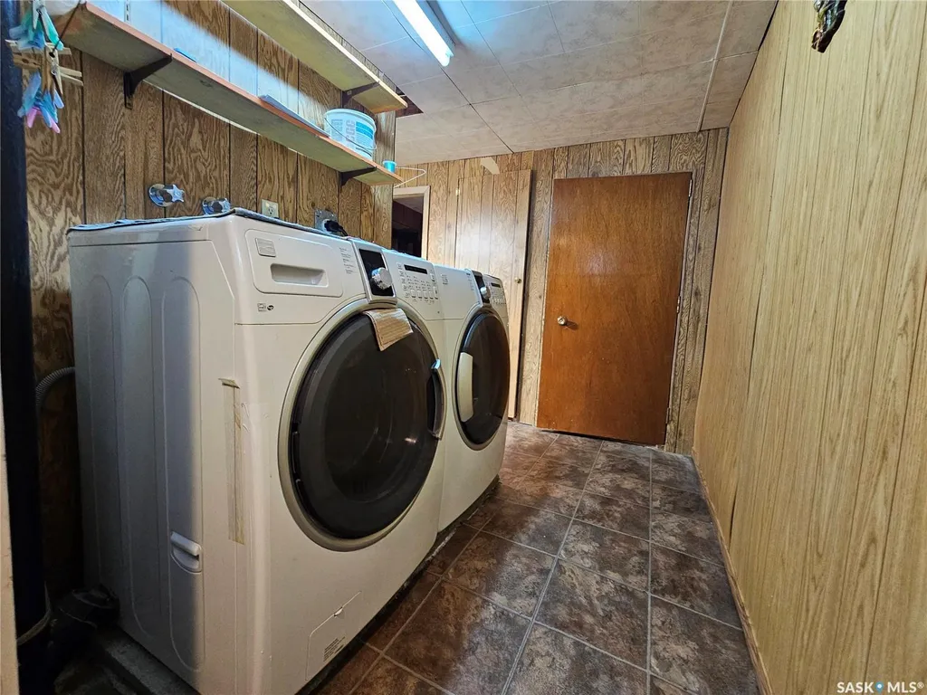 107 2nd Avenue S Maymont SK S0M 1T0