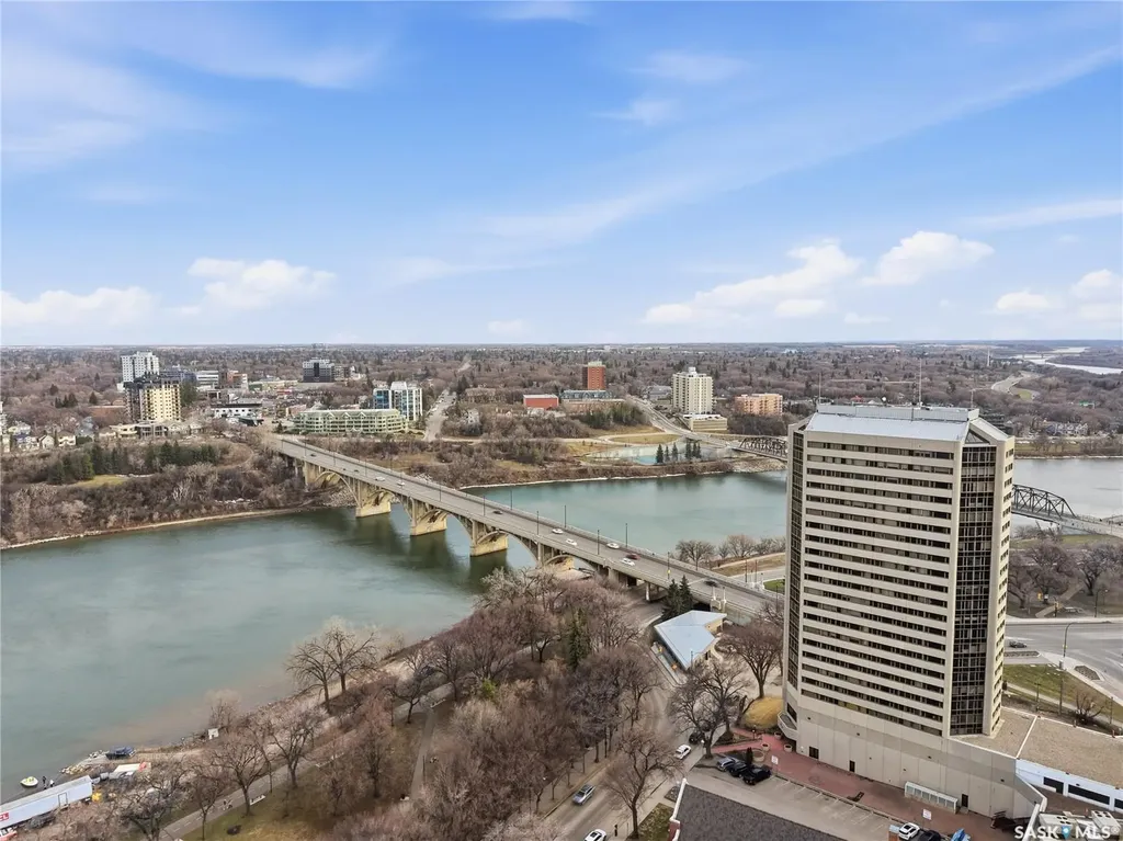 424 Spadina Crescent E Saskatoon SK S7K 6X7
