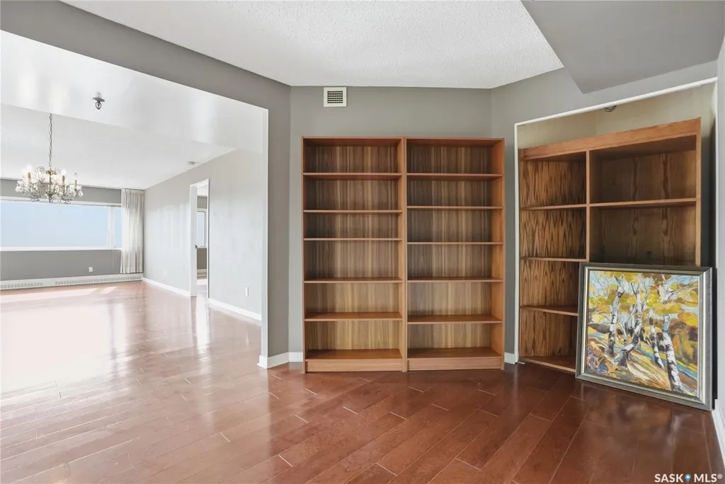 424 Spadina Crescent E Saskatoon SK S7K 6X7