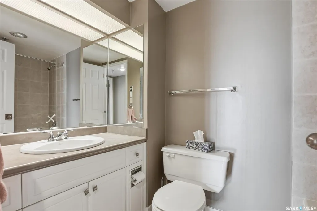 424 Spadina Crescent E Saskatoon SK S7K 6X7