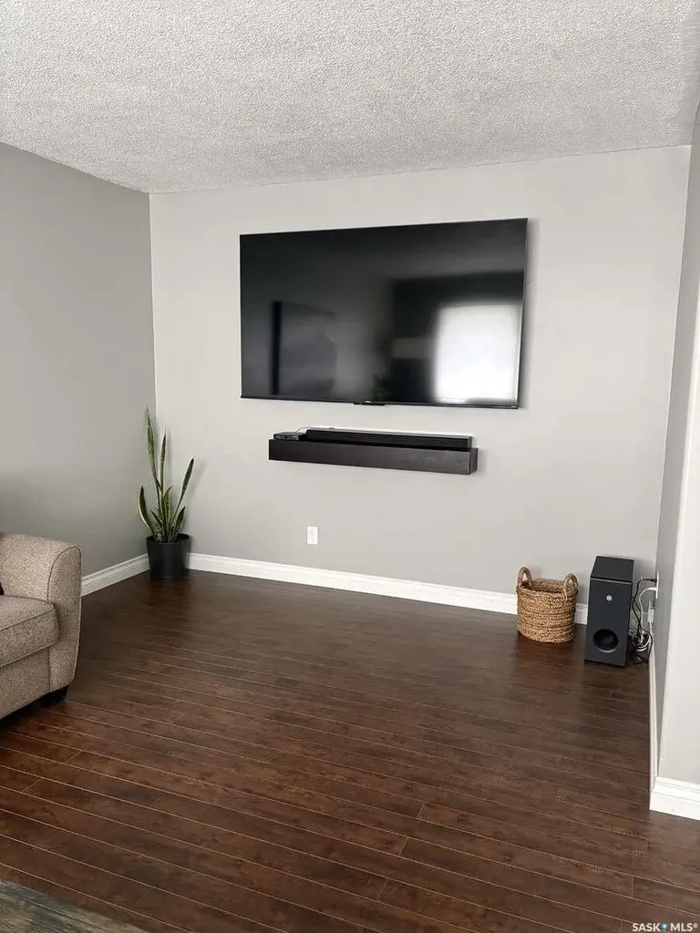 405 7th Avenue W Biggar SK S0K 0M0