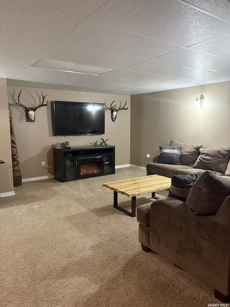 405 7th Avenue W Biggar SK S0K 0M0