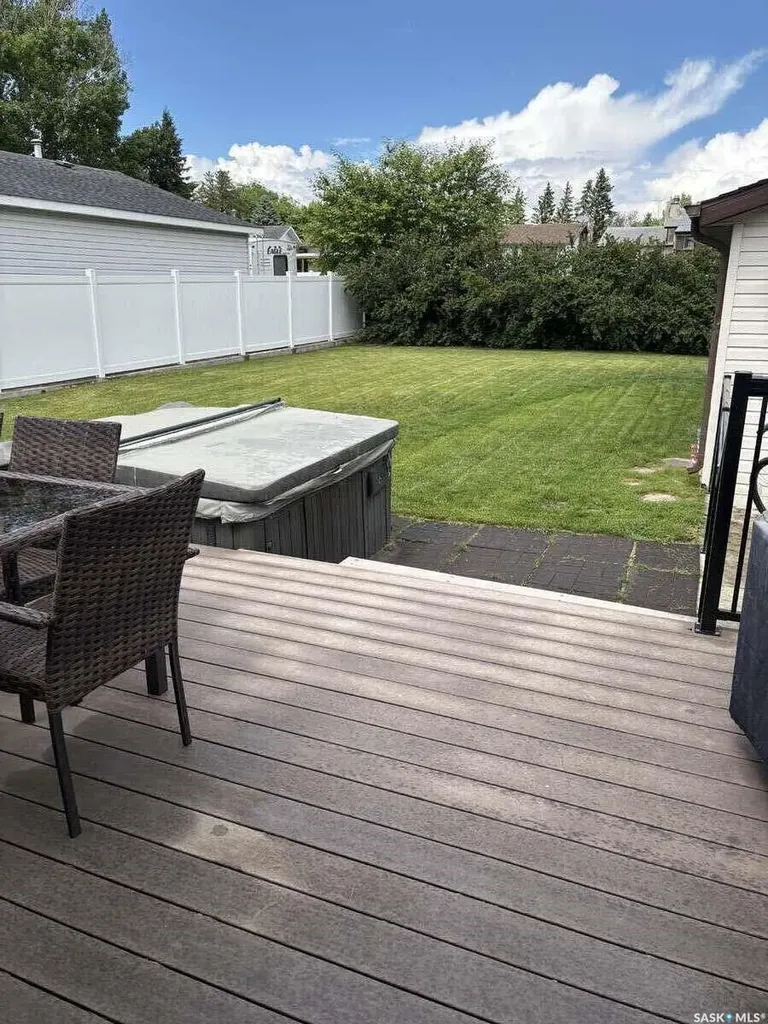405 7th Avenue W Biggar SK S0K 0M0