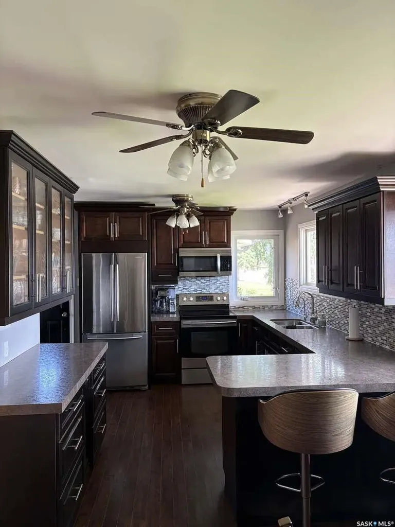 405 7th Avenue W Biggar SK S0K 0M0