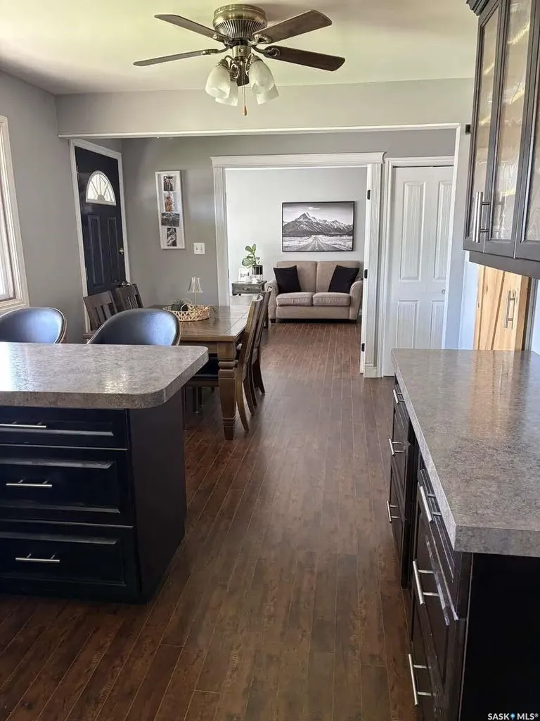 405 7th Avenue W Biggar SK S0K 0M0