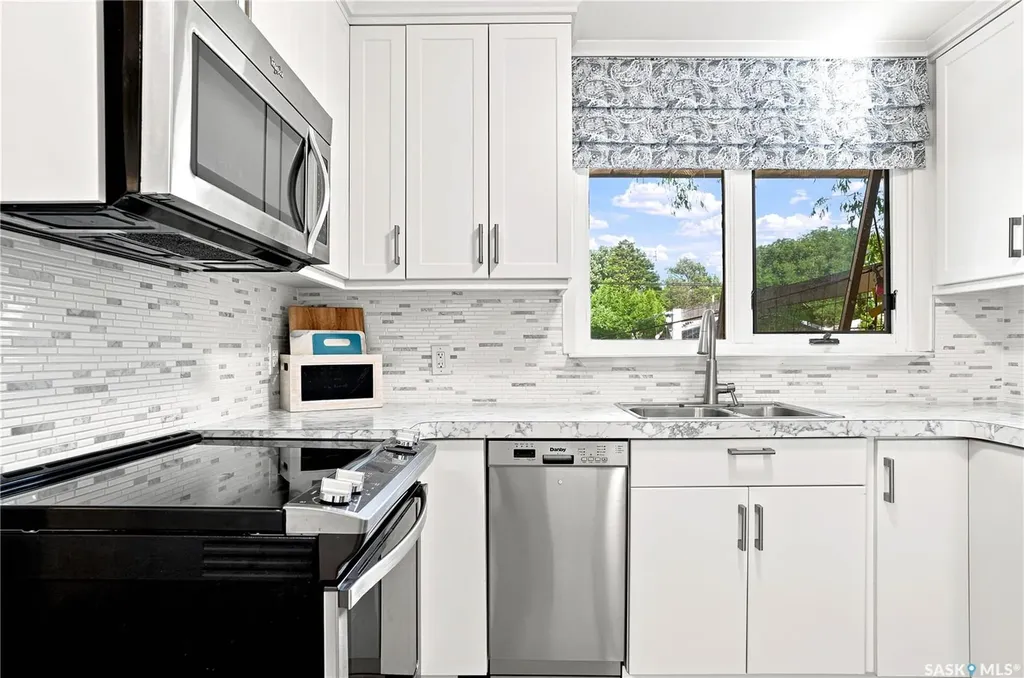 2301 Cairns Avenue Saskatoon SK S7J 1T9