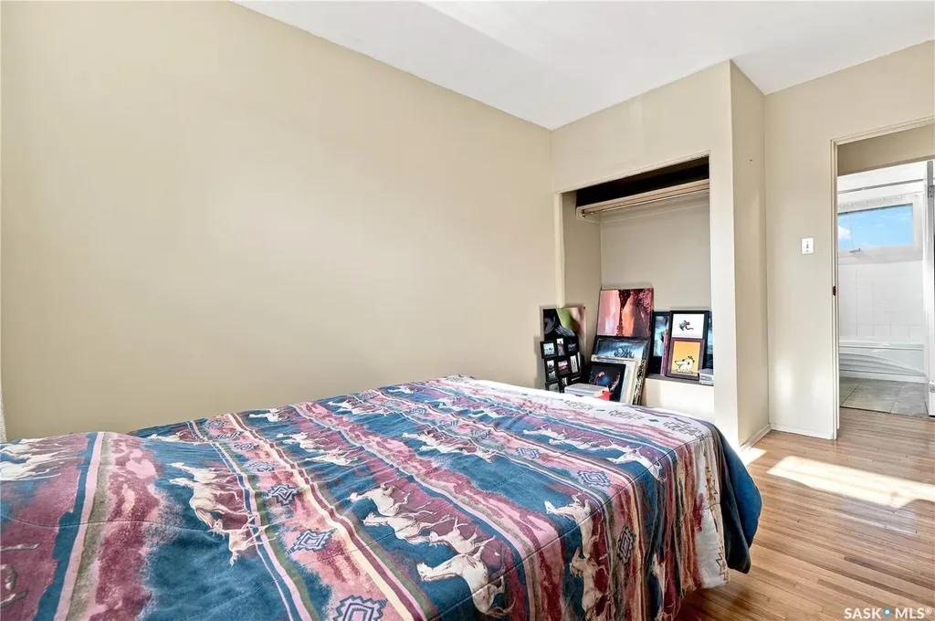 2301 Cairns Avenue Saskatoon SK S7J 1T9