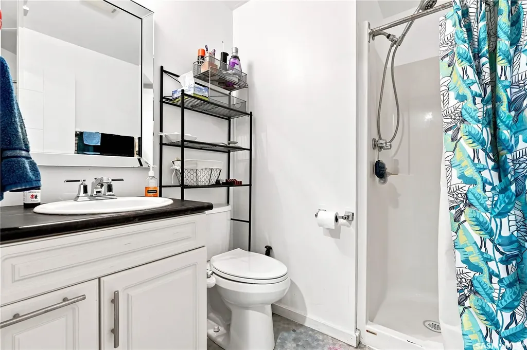 2301 Cairns Avenue Saskatoon SK S7J 1T9