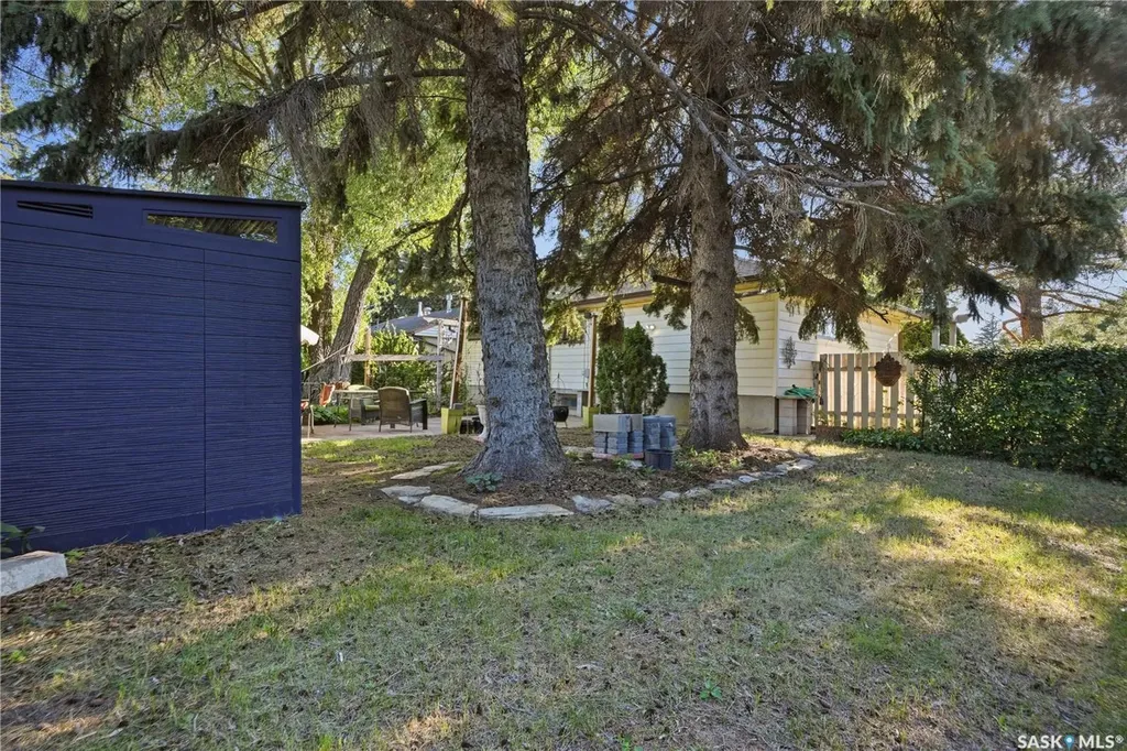 2301 Cairns Avenue Saskatoon SK S7J 1T9
