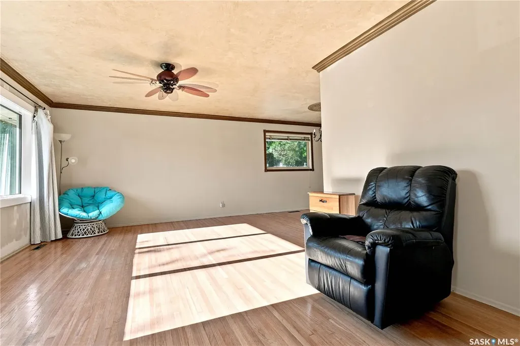 2301 Cairns Avenue Saskatoon SK S7J 1T9