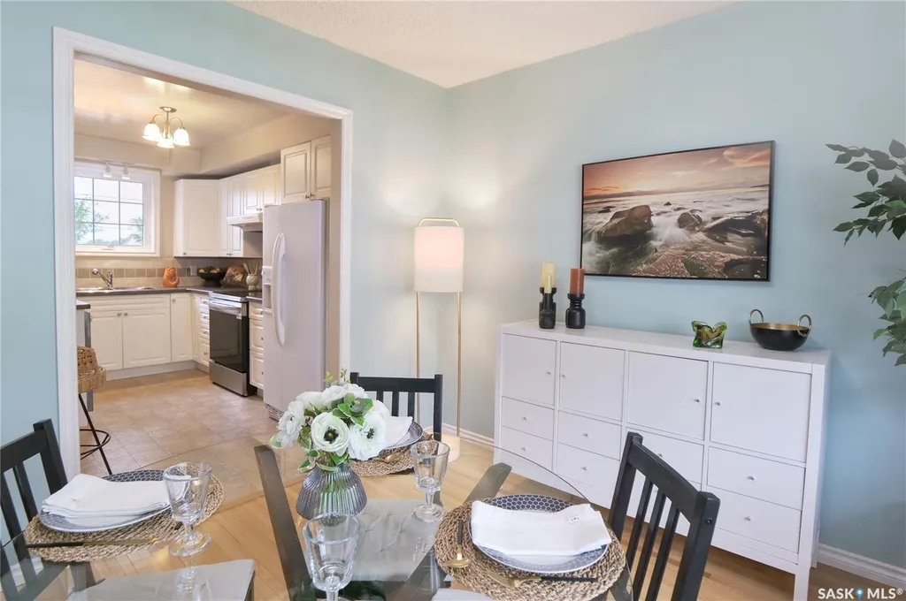 744 Saskatchewan Street W Moose Jaw SK S6H 2T7