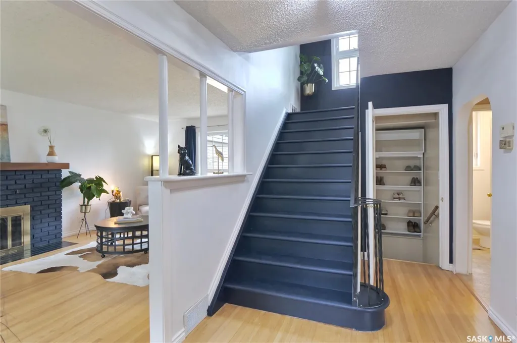 744 Saskatchewan Street W Moose Jaw SK S6H 2T7