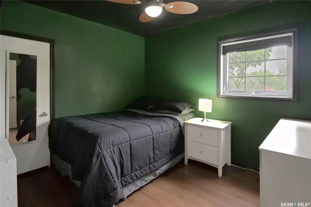 744 Saskatchewan Street W Moose Jaw SK S6H 2T7