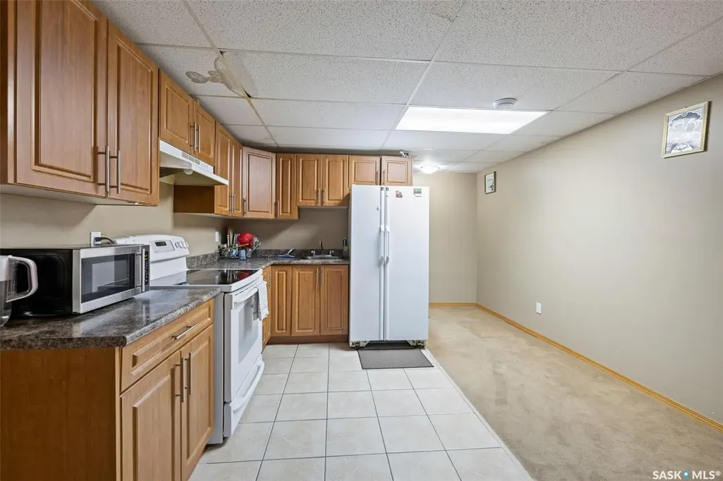 911 Gull Road Regina SK S4N 7P9
