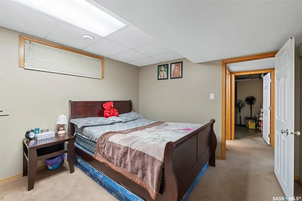 911 Gull Road Regina SK S4N 7P9