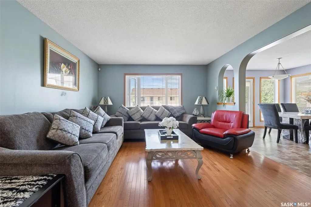 911 Gull Road Regina SK S4N 7P9