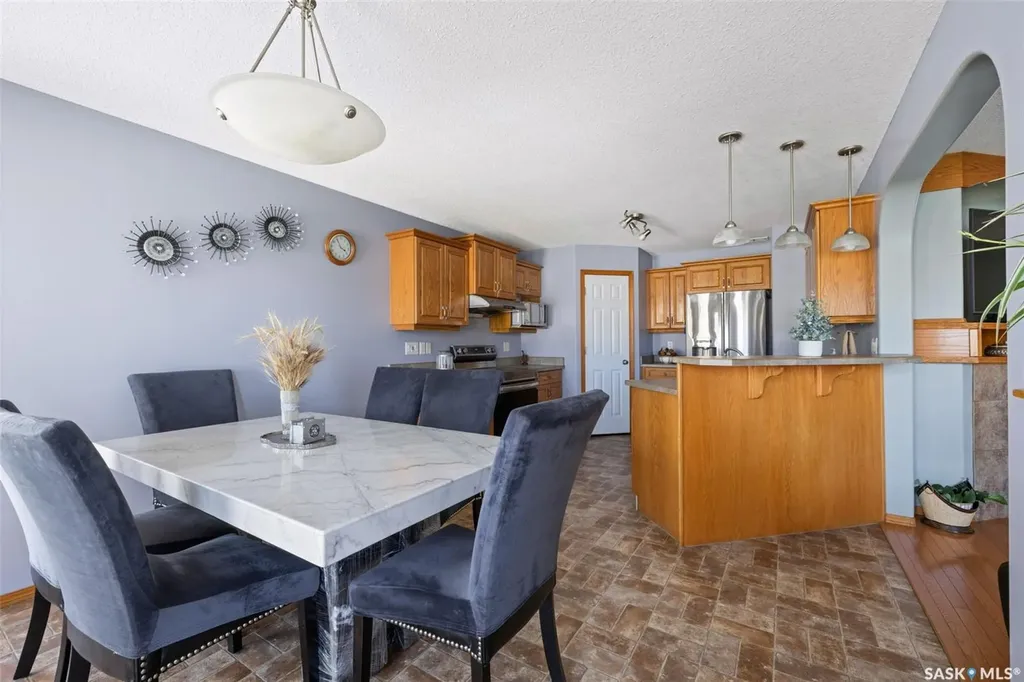 911 Gull Road Regina SK S4N 7P9