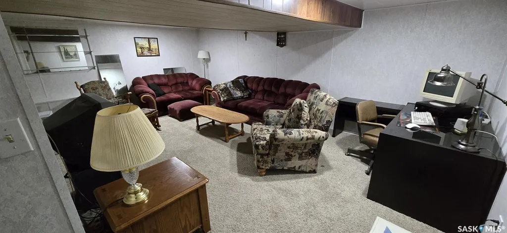 430 3rd Street E Shaunavon SK S0N 2M0