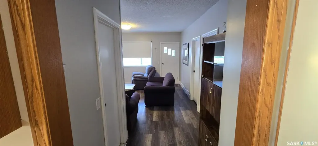 430 3rd Street E Shaunavon SK S0N 2M0
