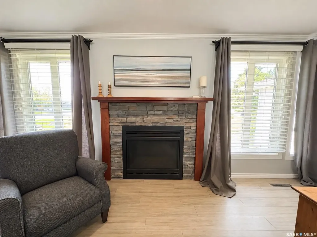 722 6th Avenue Rosthern SK S0K 3R0