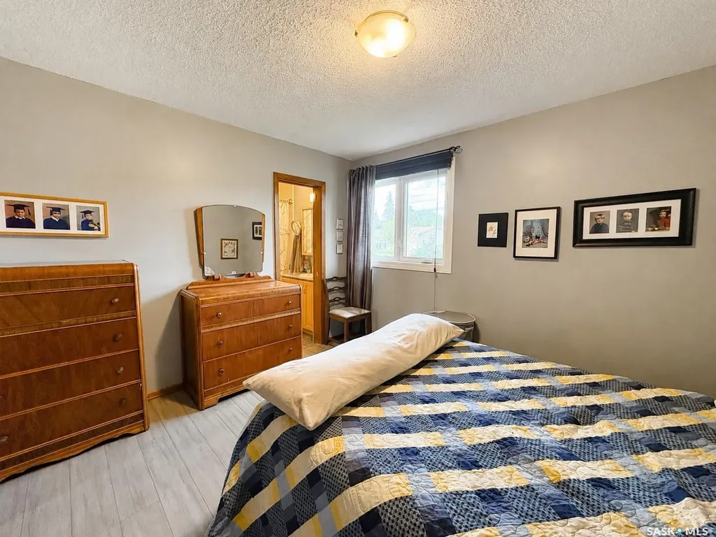 722 6th Avenue Rosthern SK S0K 3R0