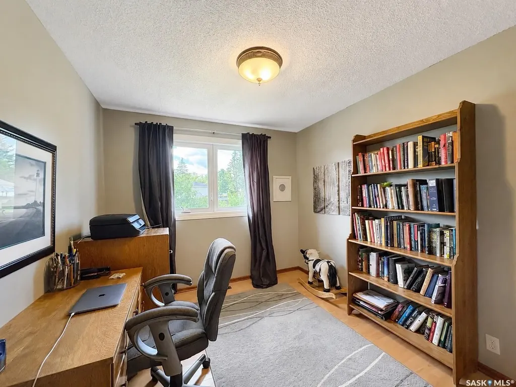 722 6th Avenue Rosthern SK S0K 3R0
