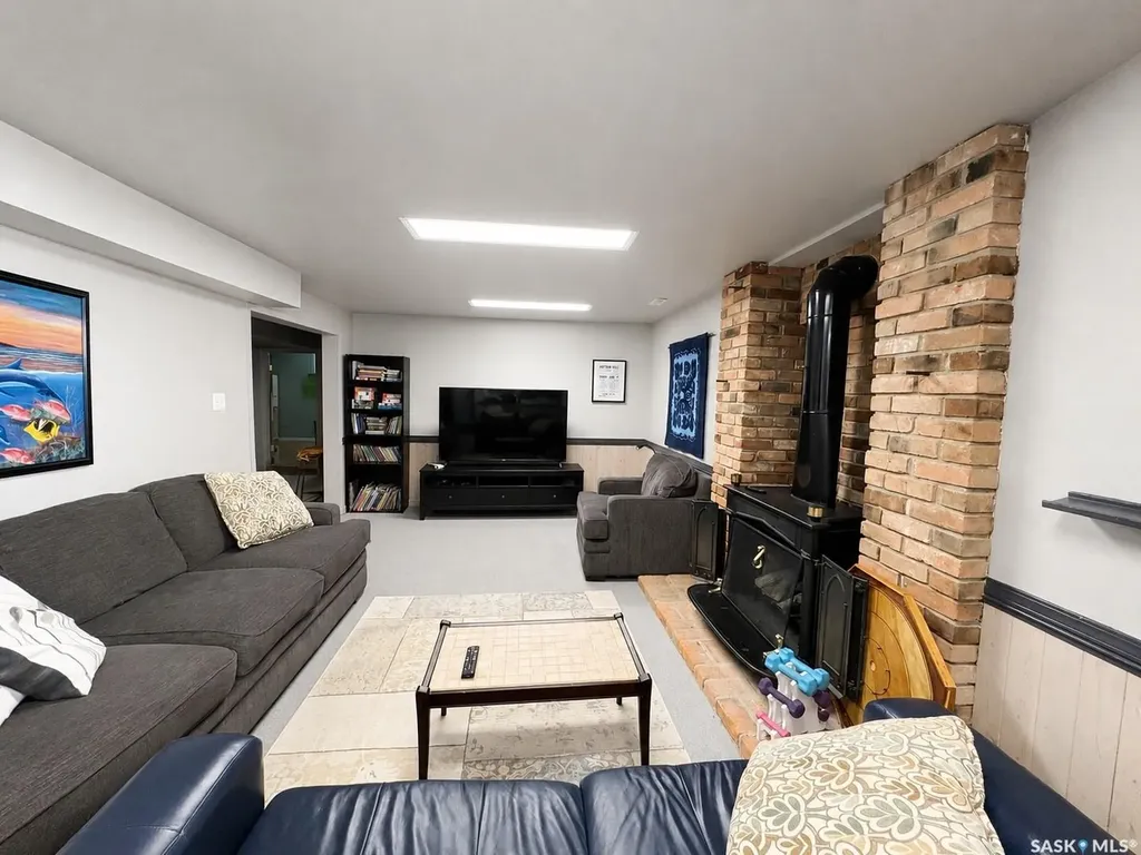 722 6th Avenue Rosthern SK S0K 3R0