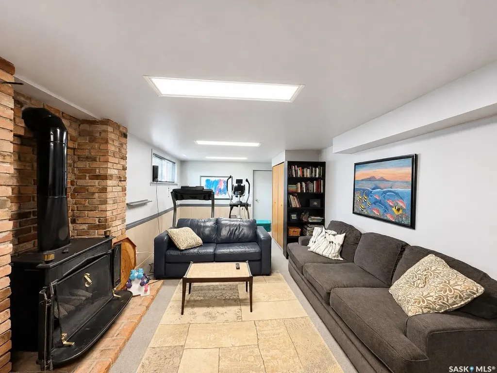 722 6th Avenue Rosthern SK S0K 3R0
