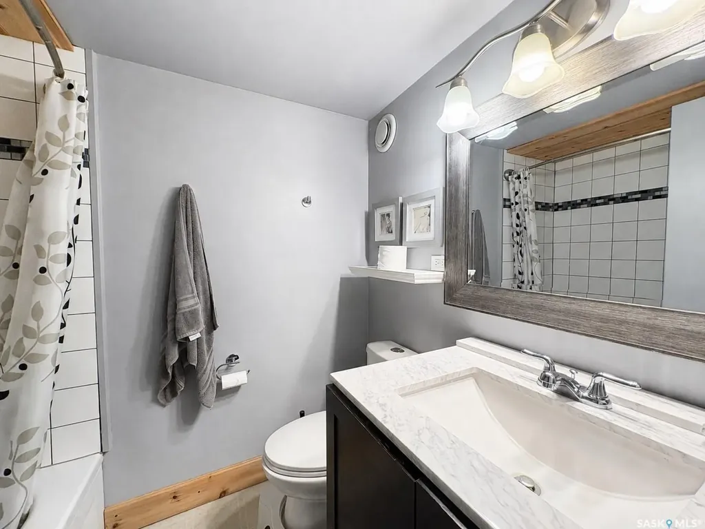 722 6th Avenue Rosthern SK S0K 3R0