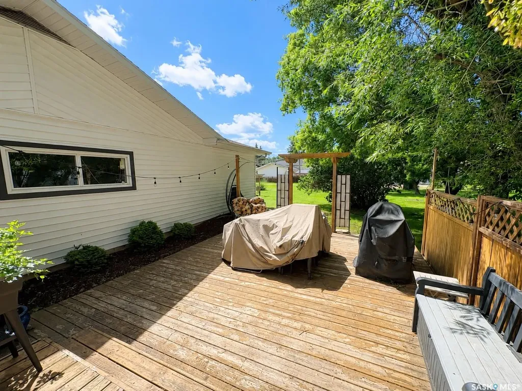 722 6th Avenue Rosthern SK S0K 3R0